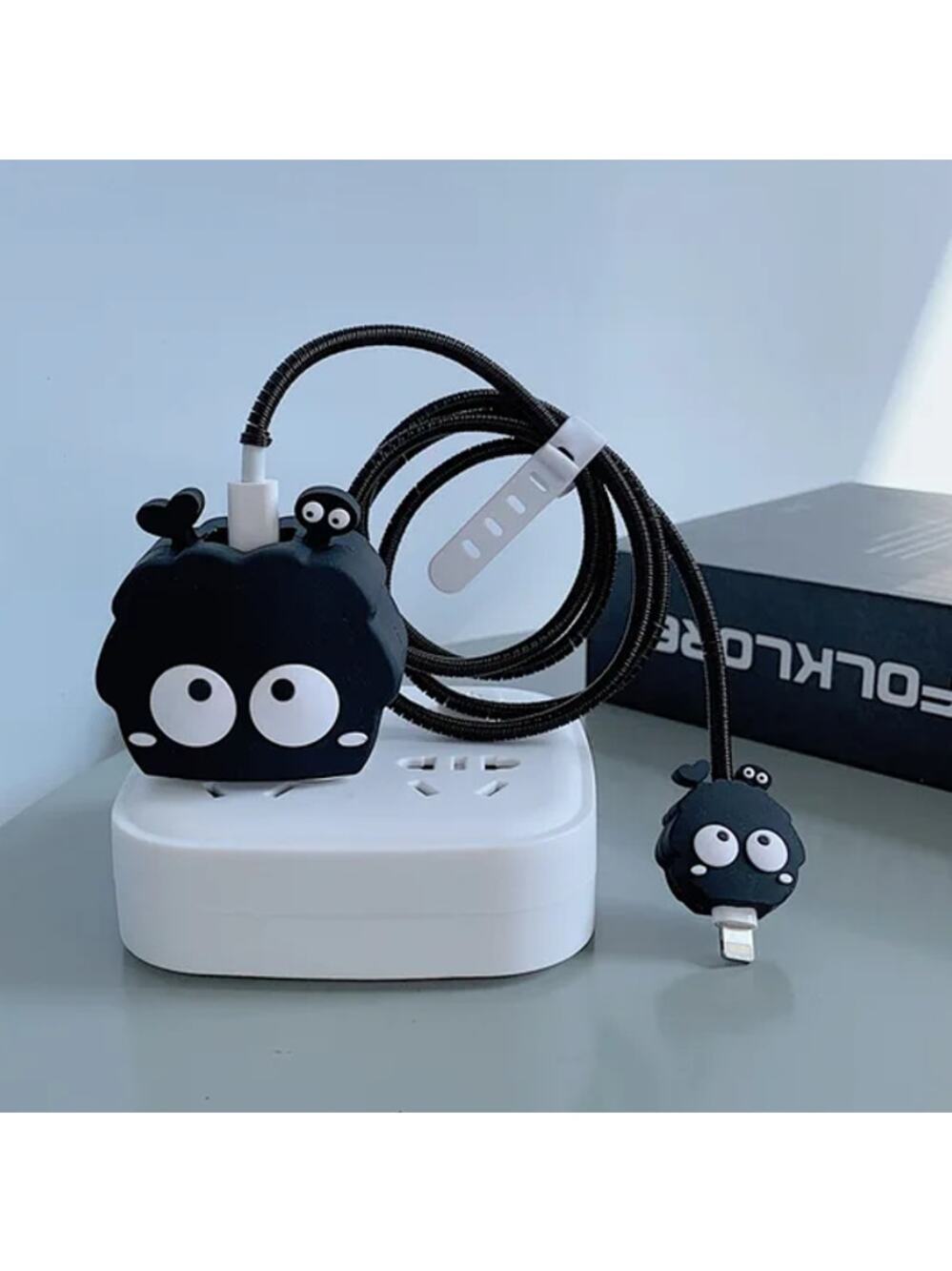 Susuwatari Spirited Away iPhone CHarger Protector P75